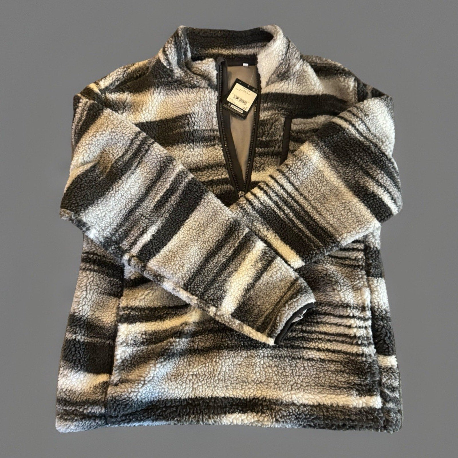 DSG Mens Sherpa 1/4 Zip Size M Charcoal Linear Glare Fleece Outdoor Casual